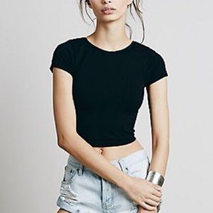 FREE PEOPLE CAP SLEEVE SEAMLESS CAMI IN BLACK M/L